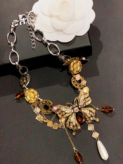 Luxury Golden Butterfly Pearl Choker Necklace