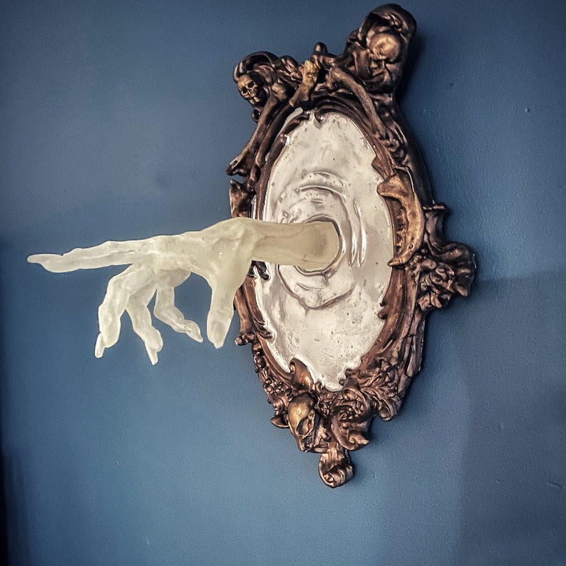 🎃 Mirror Mirror On the Wall Halloween Decoration