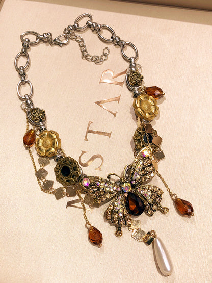 Luxury Golden Butterfly Pearl Choker Necklace
