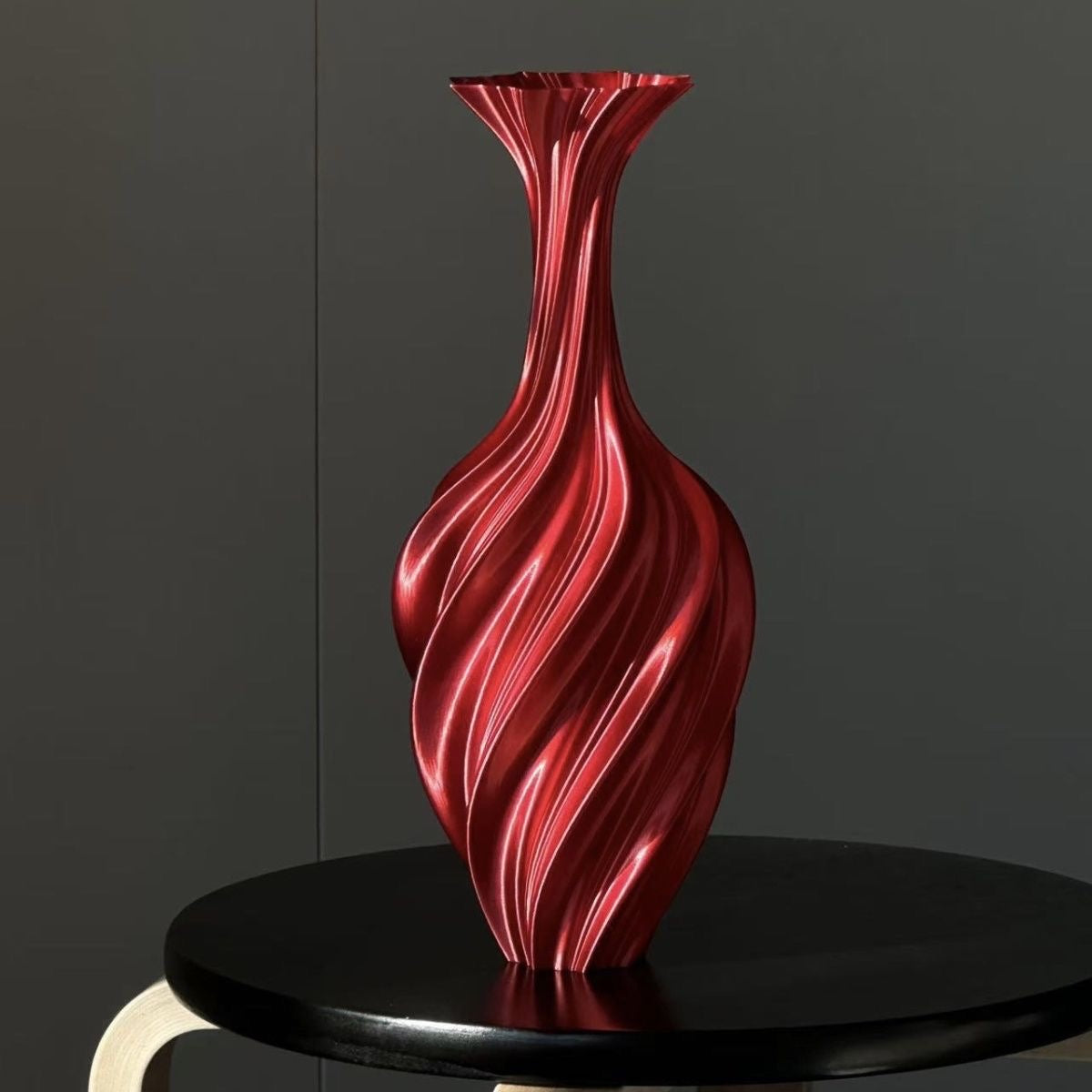 Flying Silk Vase Gorgeous Decor