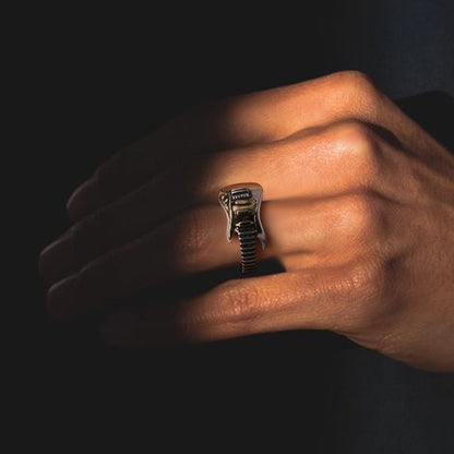 🎸Vintage Electric Guitar Ring