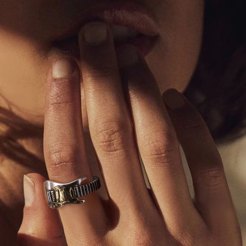 🎸Vintage Electric Guitar Ring