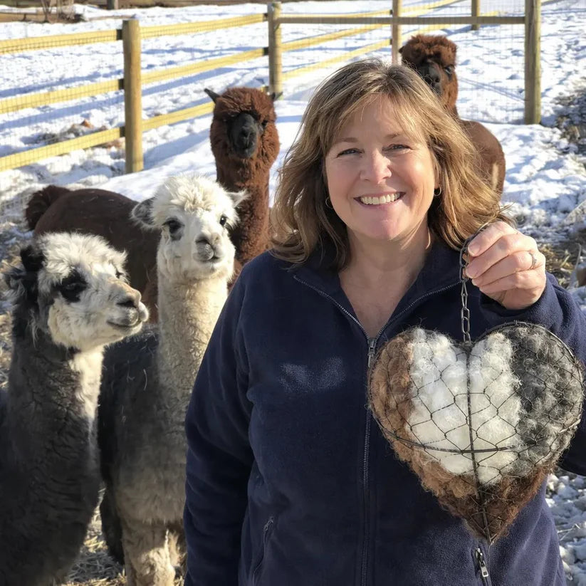 🐦🏡Handmade Natural Alpaca Fiber Bird Nesting Heart