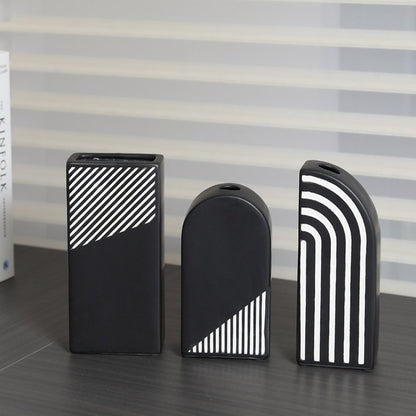 Geometry Black&White Vase